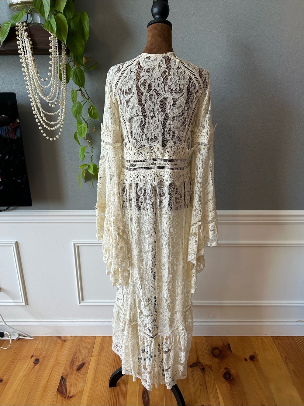 Free People Lace Maxi Duster Cardigan STUNNING - Picture 2 of 12